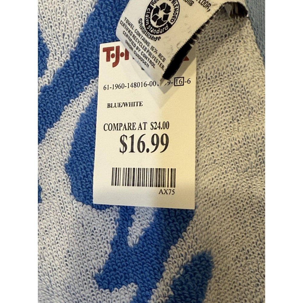 Tommy Bahama Beach Pool Towel Blue White FISH Reversible 36 X 68 NWT - Picture 5 of 5